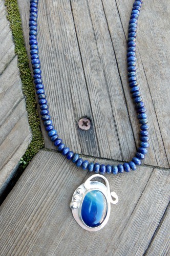 Lapis agate with strand